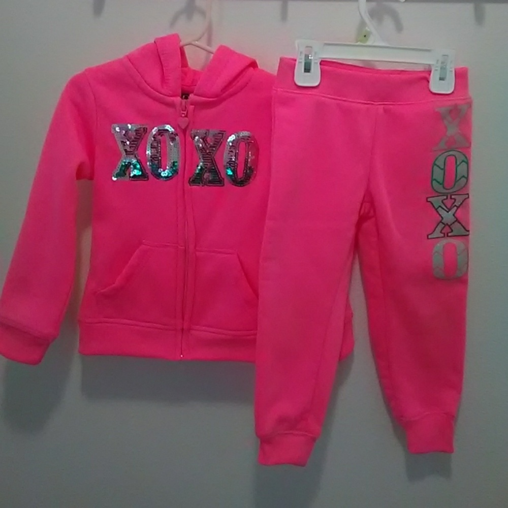 XOXO Outfit EUC